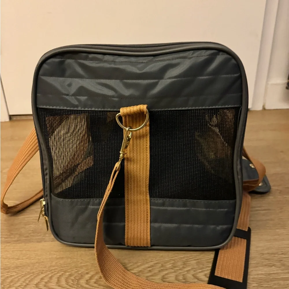 Large dog traveling bag